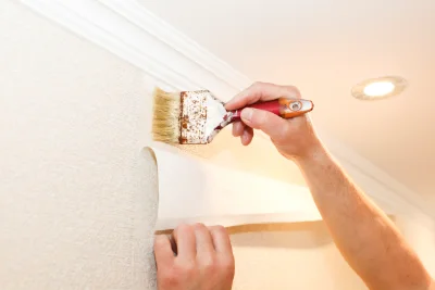 Pose de papier peint à Houx — revêtements muraux et toiles de verre